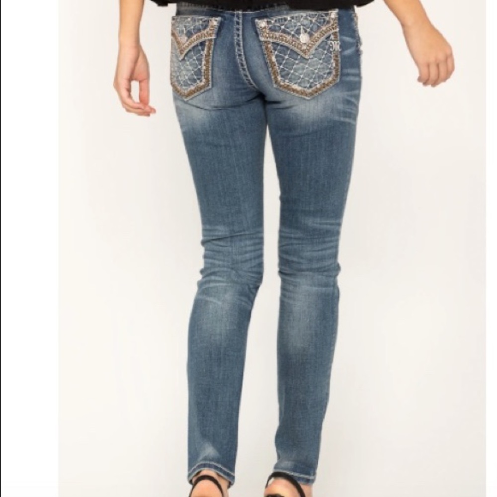 New Miss Me Hailey Skinny Jean - Picture 2 of 4